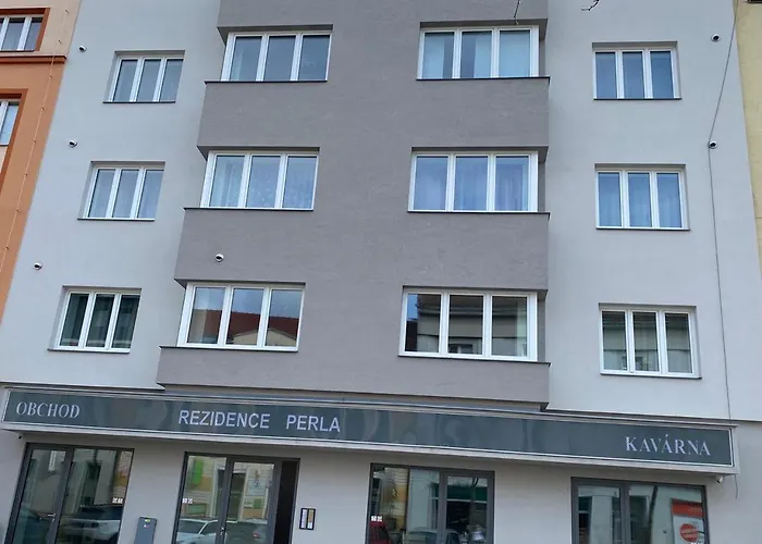 Perla Hradce 301