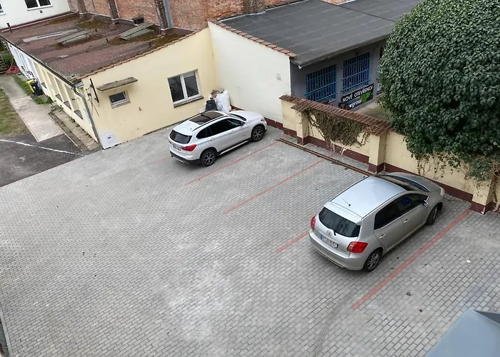 Perla Hradce 301 *